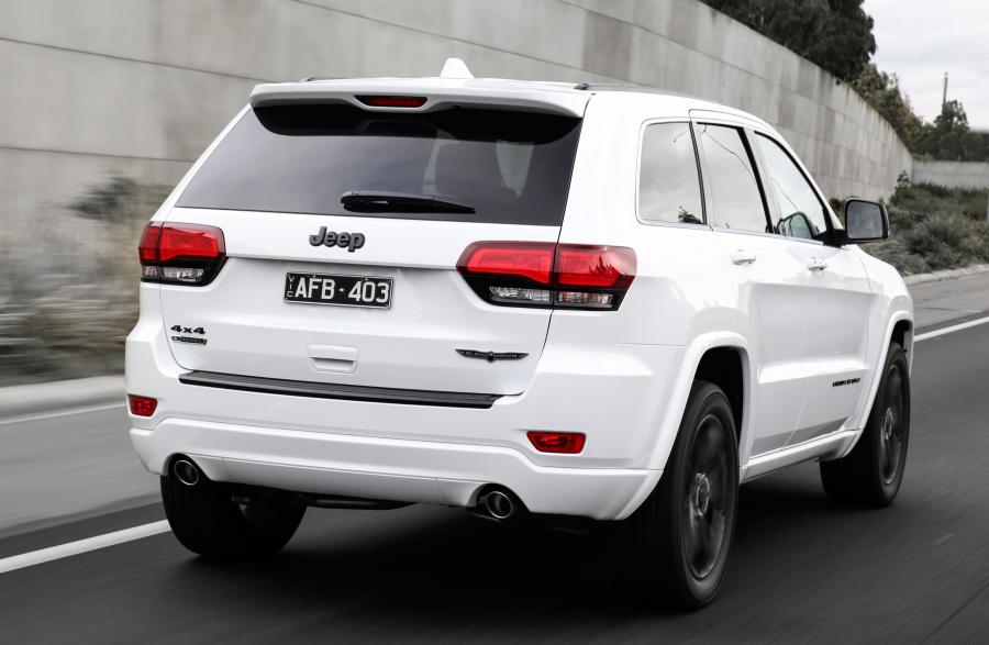  Jeep Grand Cherokee Blackhawk 2015 года  (фото 15 из 26)